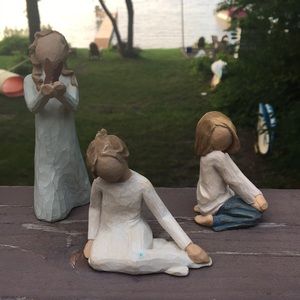 Three Willow Tree Figures.. 15$ for all three